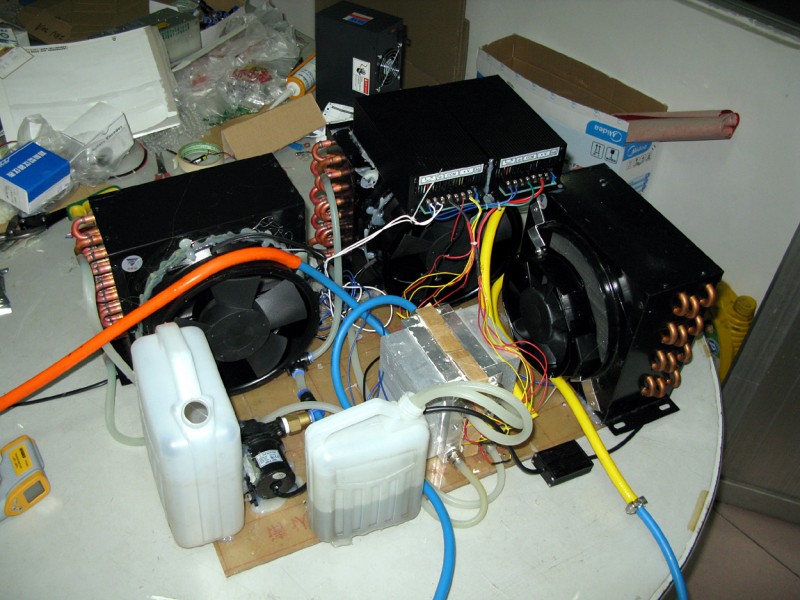 WaterCoolerGiant1250B.jpg